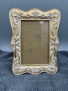 Malden International Designs Cast Metal Gold and White 5 X 7 Frame
